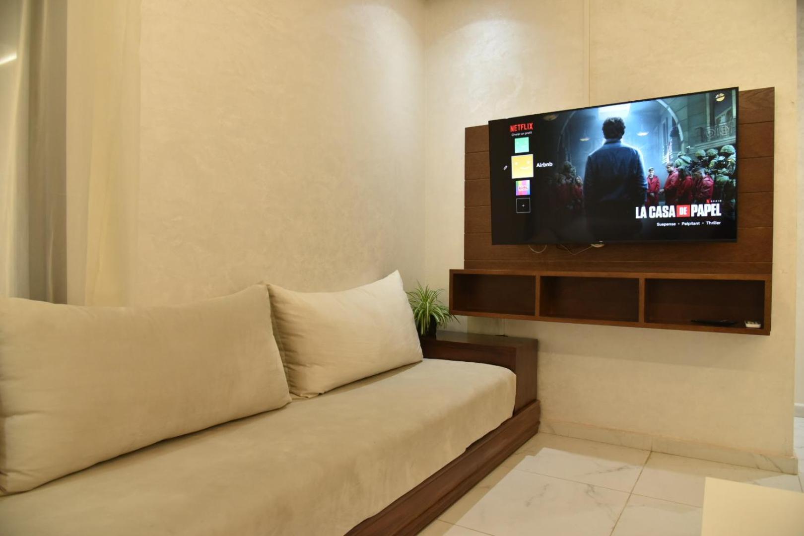 Bright 3-Br In Heart Of Kenitra-Perfect Summer Stay With Parking! 外观 照片